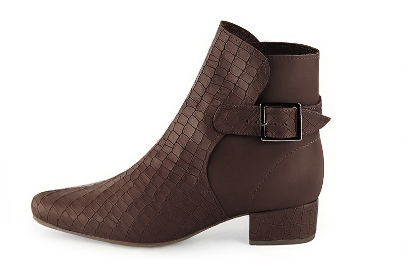 Dark brown women's ankle boots with buckles at the back. Round toe. Low block heels. Profile view - Florence KOOIJMAN